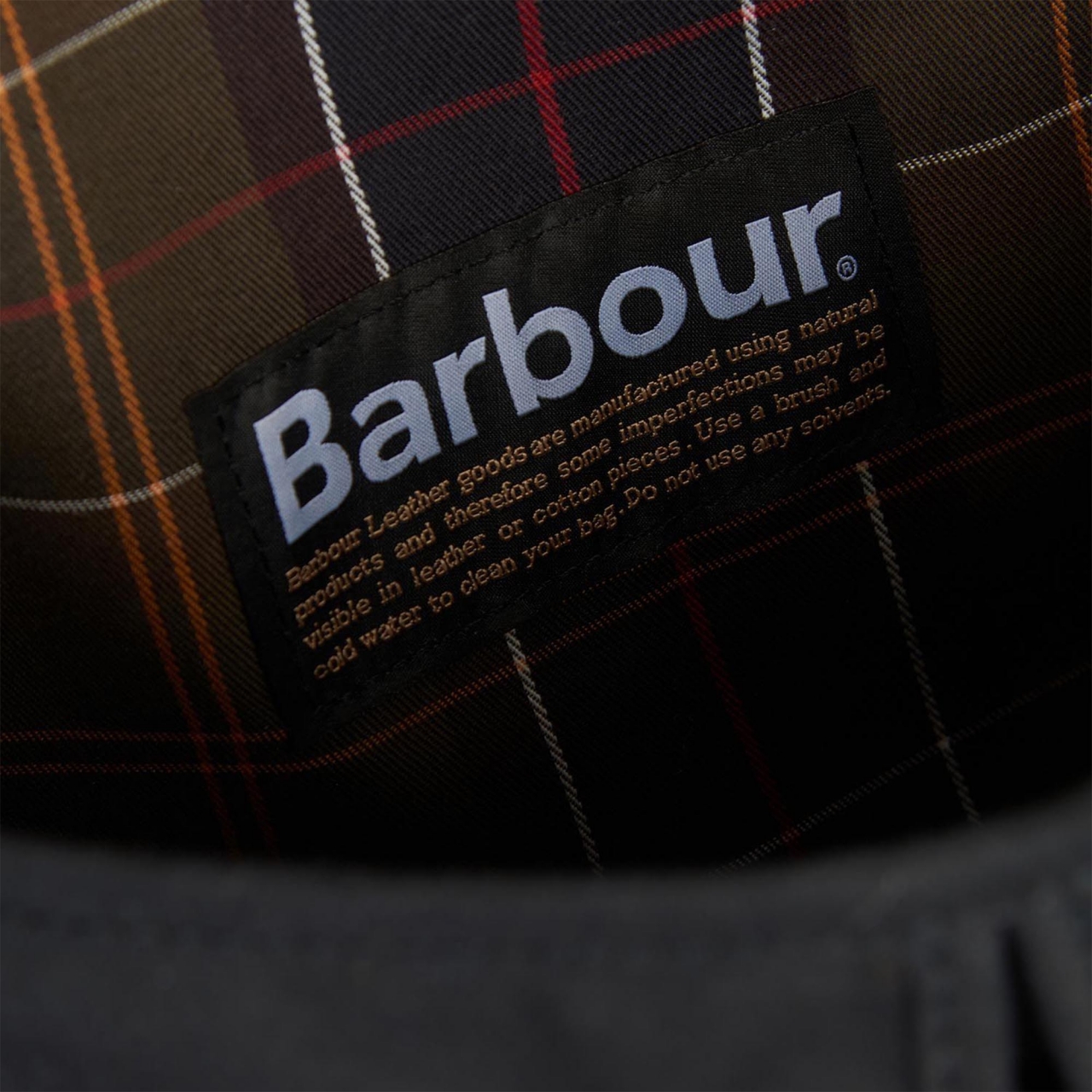 Barbour Wax Leather Tarras Bag - navy